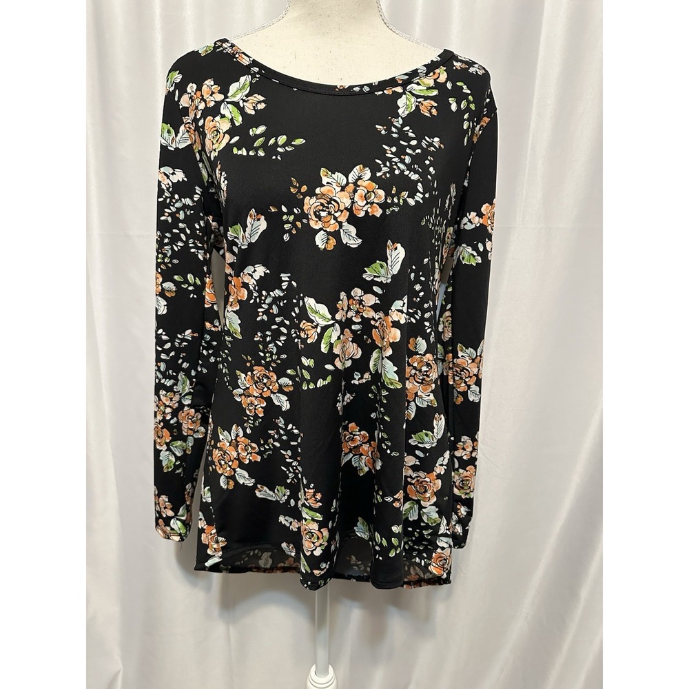 Lularoe Top Womens Size M Floral Black Pullover Long Sleeve Round Neck